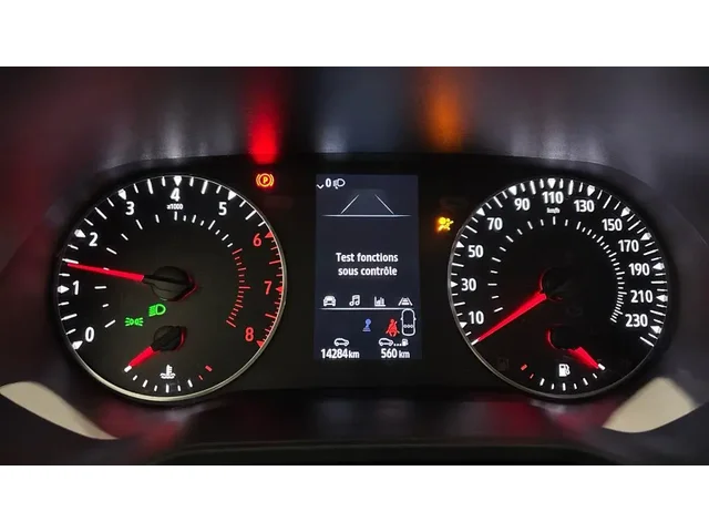 Occasion Renault Clio à MAGENTA chez RENAULT | EPERNAY & SEZANNE