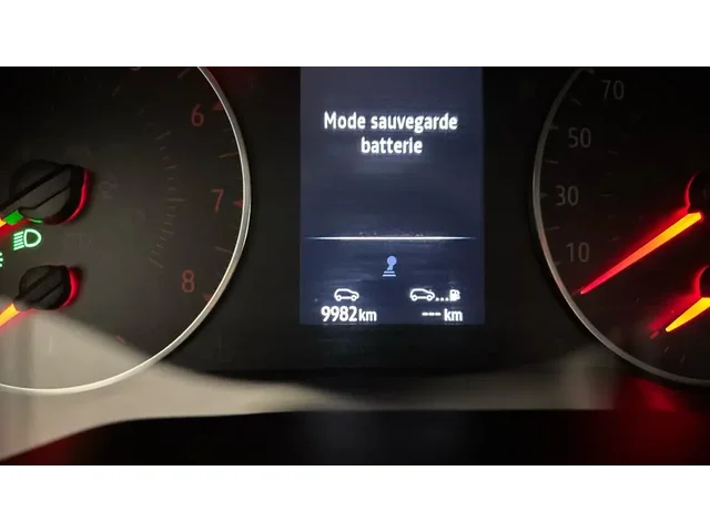 Occasion Renault Clio à MAGENTA chez RENAULT | EPERNAY & SEZANNE