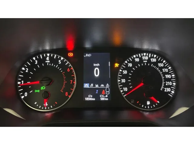 Occasion Renault Clio à MAGENTA chez RENAULT | EPERNAY & SEZANNE