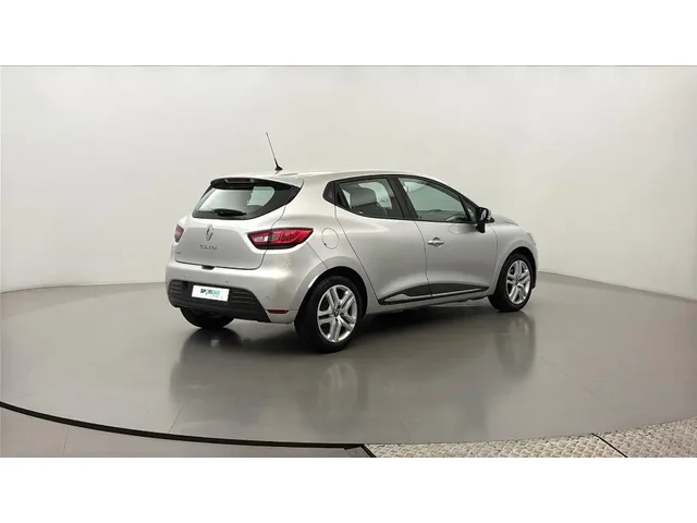 Occasion Renault Clio à POITIERS chez PEUGEOT POITIERS