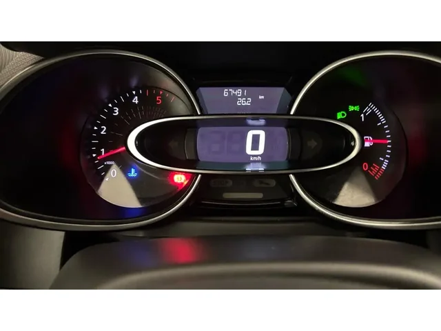Occasion Renault Clio à POITIERS chez PEUGEOT POITIERS