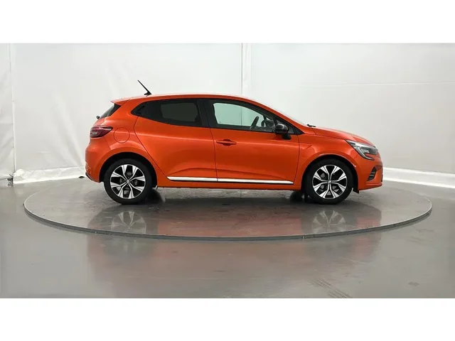Occasion Renault Clio à MAGENTA chez RENAULT | EPERNAY & SEZANNE