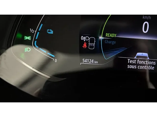 Occasion Renault Clio à MAGENTA chez RENAULT | EPERNAY & SEZANNE