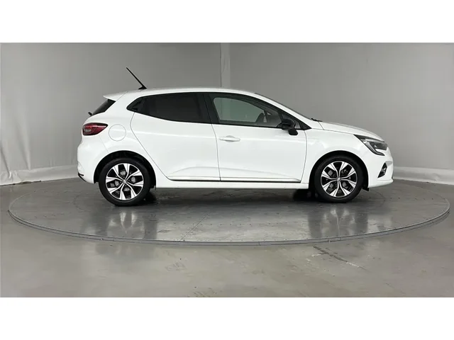 Occasion Renault Clio à MAGENTA chez RENAULT | EPERNAY & SEZANNE
