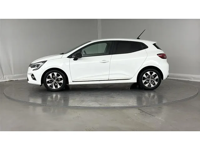 Occasion Renault Clio à MAGENTA chez RENAULT | EPERNAY & SEZANNE