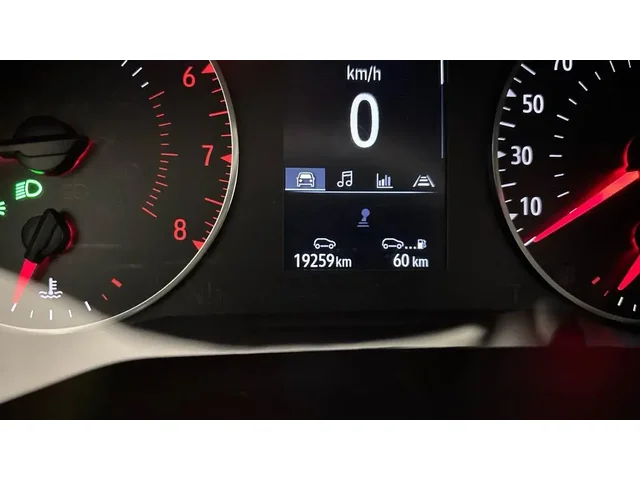 Occasion Renault Clio à MAGENTA chez RENAULT | EPERNAY & SEZANNE