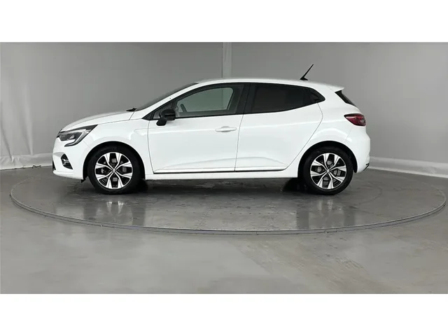 Occasion Renault Clio à MAGENTA chez RENAULT | EPERNAY & SEZANNE
