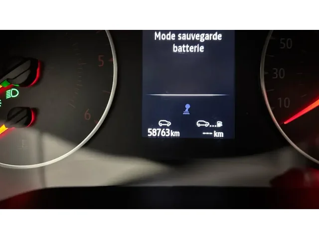 Occasion Renault Clio à MAGENTA chez RENAULT | EPERNAY & SEZANNE