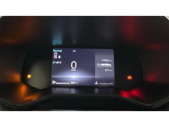 Occasion Renault Clio à MAGENTA chez RENAULT | EPERNAY & SEZANNE