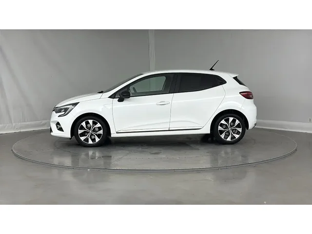 Occasion Renault Clio à MAGENTA chez RENAULT | EPERNAY & SEZANNE