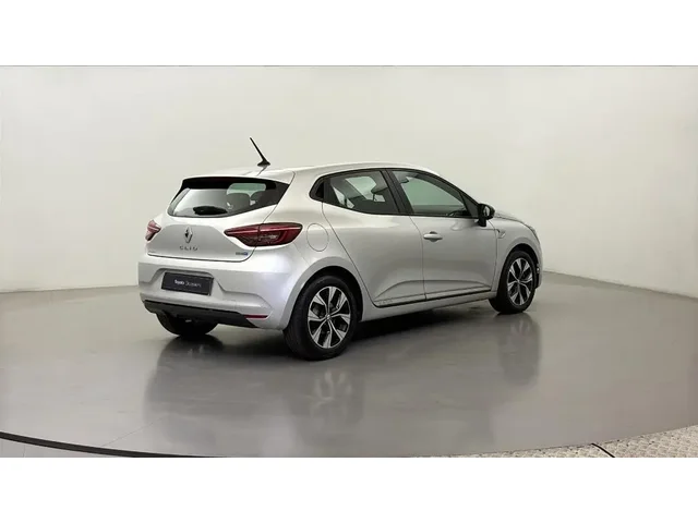 Occasion Renault Clio à  Nanterre, chez LEXUS NANTERRE