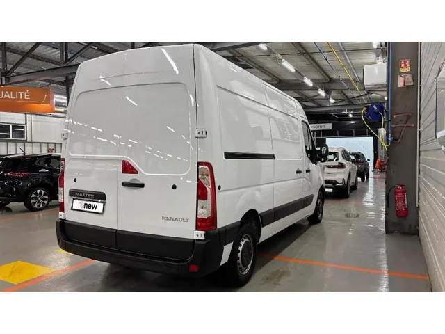 Occasion Renault Master à Maizieres la grande paroisse chez DACIA ROMILLY