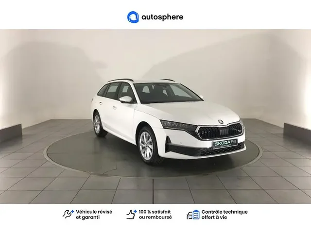 Démonstration Skoda Octavia Combi à CHAMPNIERS chez Volkswagen Angouleme