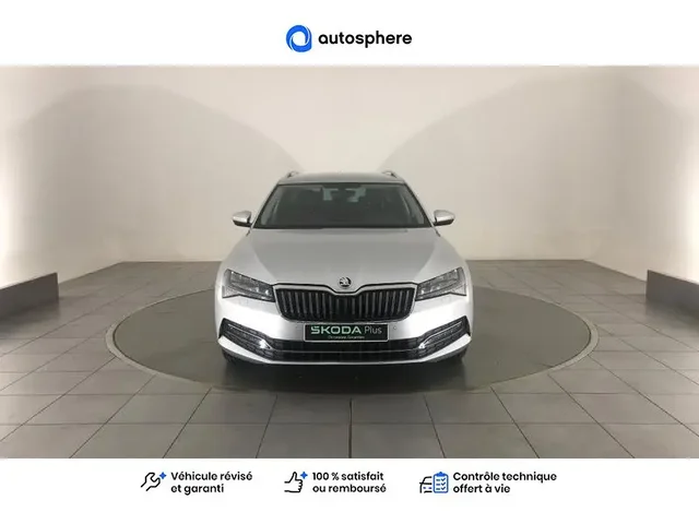 Occasion Skoda Superb Combi à CHAMPNIERS chez Volkswagen Angouleme
