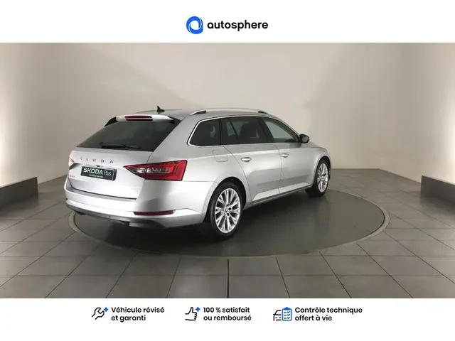 Occasion Skoda Superb Combi à CHAMPNIERS chez Volkswagen Angouleme