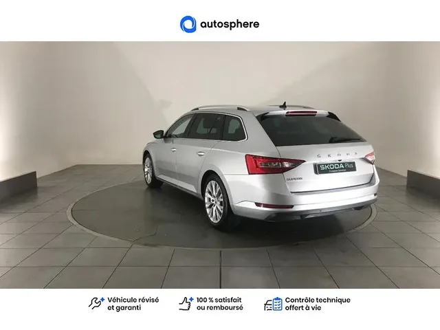 Occasion Skoda Superb Combi à CHAMPNIERS chez Volkswagen Angouleme