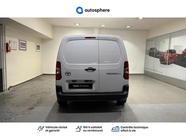 Démonstration Toyota Proace City à  Nanterre, chez LEXUS NANTERRE