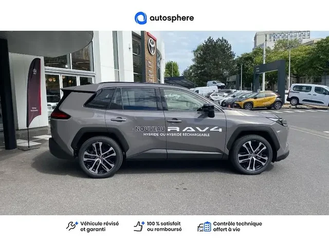 Démonstration Toyota Rav4 à  Nanterre, chez LEXUS NANTERRE