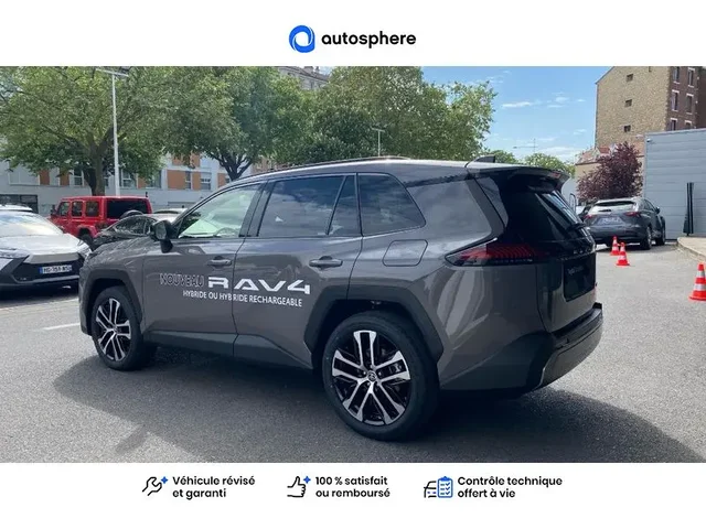 Démonstration Toyota Rav4 à  Nanterre, chez LEXUS NANTERRE