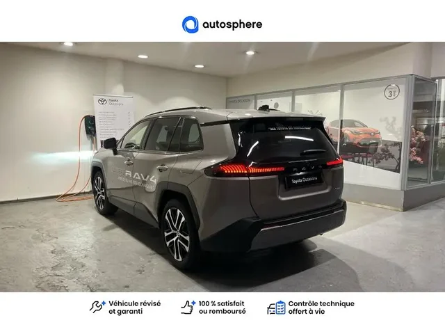 Démonstration Toyota Rav4 à  Nanterre, chez LEXUS NANTERRE
