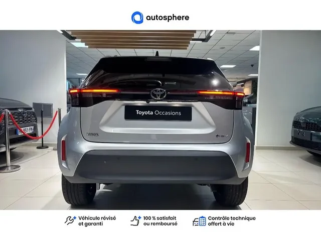 Démonstration Toyota Yaris Cross à  Nanterre, chez LEXUS NANTERRE