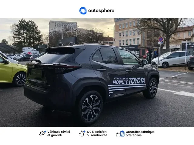Démonstration Toyota Yaris Cross à  Nanterre, chez LEXUS NANTERRE