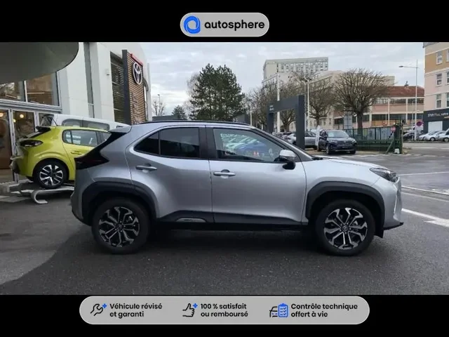 Démonstration Toyota Yaris Cross à  Nanterre, chez LEXUS NANTERRE