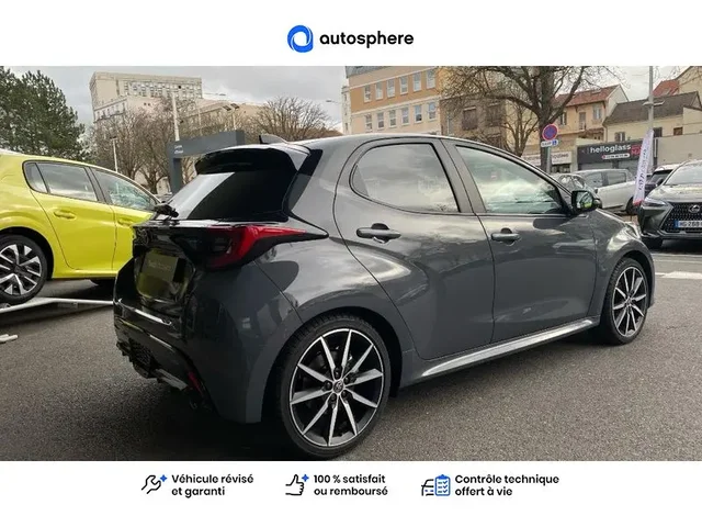 Démonstration Toyota Yaris à  Nanterre, chez LEXUS NANTERRE