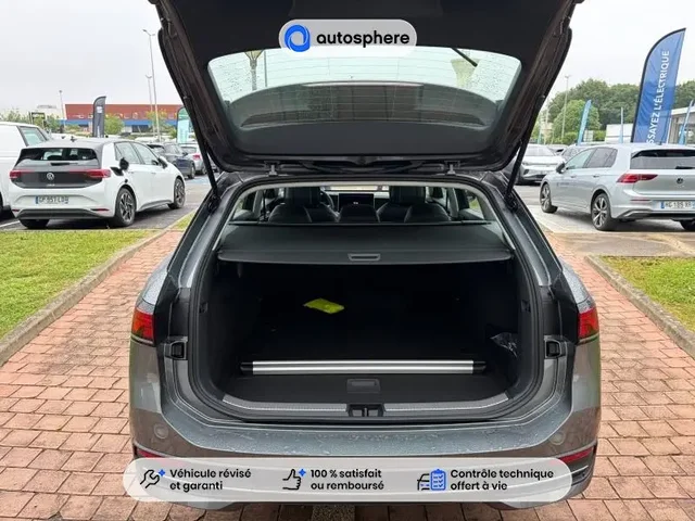 Démonstration Volkswagen Passat Sw à CHAMPNIERS chez Volkswagen Angouleme