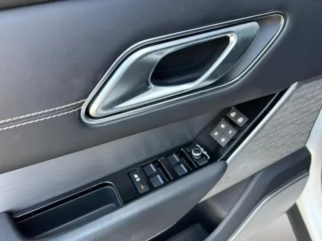 Occasion LAND-ROVER Range Rover Velar à  chez Elypse Autos