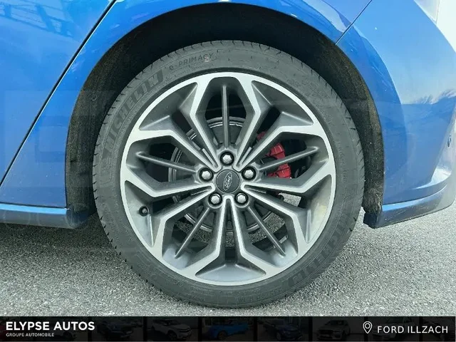 Occasion FORD Focus à  chez Elypse Autos