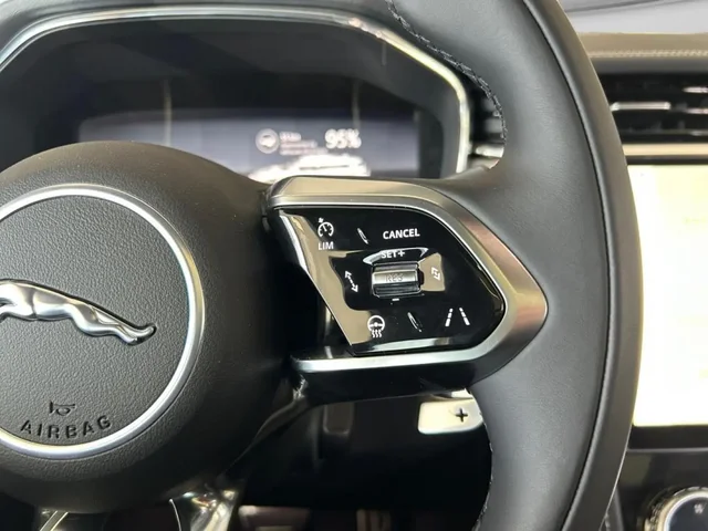 Occasion JAGUAR F-Pace à  chez Elypse Autos