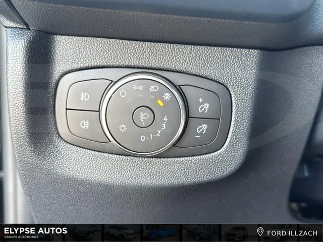 Démo FORD Tourneo Courier à  chez Elypse Autos