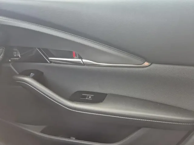 Démo MAZDA CX-30 à  chez Elypse Autos