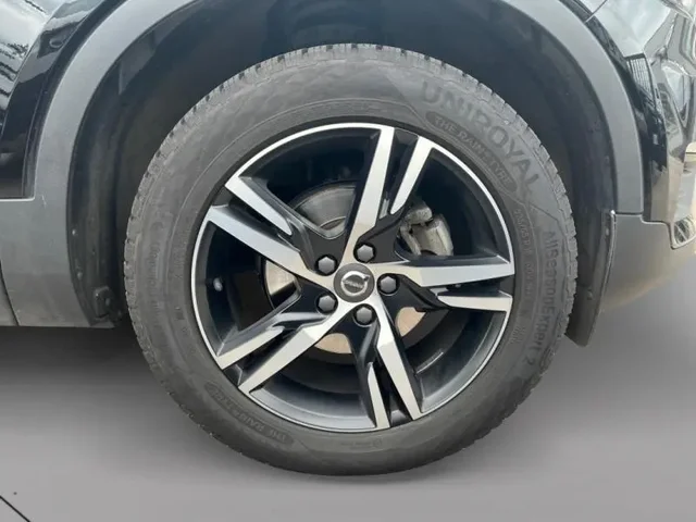 Occasion VOLVO XC40 à  chez Elypse Autos