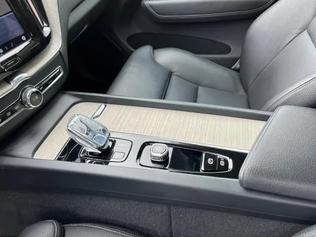 Occasion VOLVO XC60 à  chez Elypse Autos