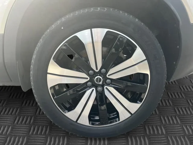 Occasion VOLVO XC40 à  chez Elypse Autos