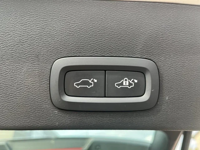 Occasion VOLVO XC40 à  chez Elypse Autos
