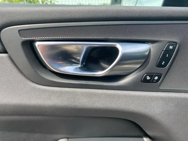 Occasion VOLVO XC60 à  chez Elypse Autos