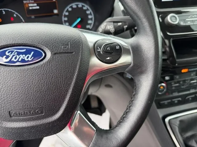 Occasion FORD Grd Tourneo Connect à  chez Elypse Autos
