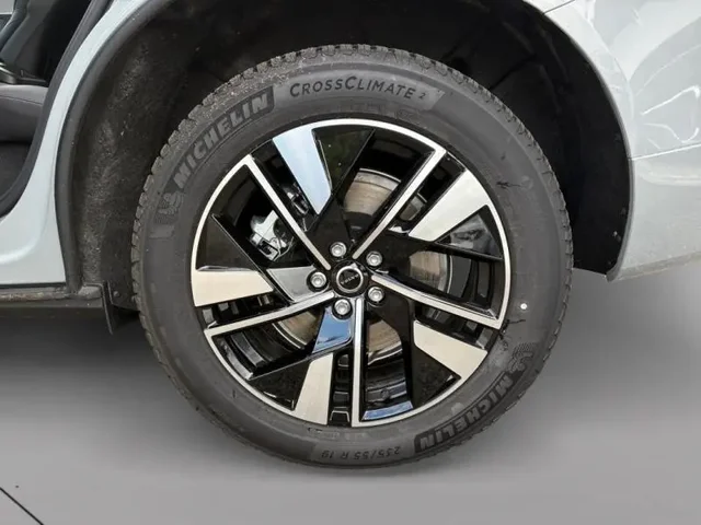 Démo VOLVO XC60 à  chez Elypse Autos