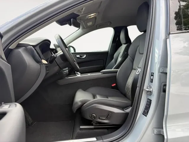 Démo VOLVO XC60 à  chez Elypse Autos