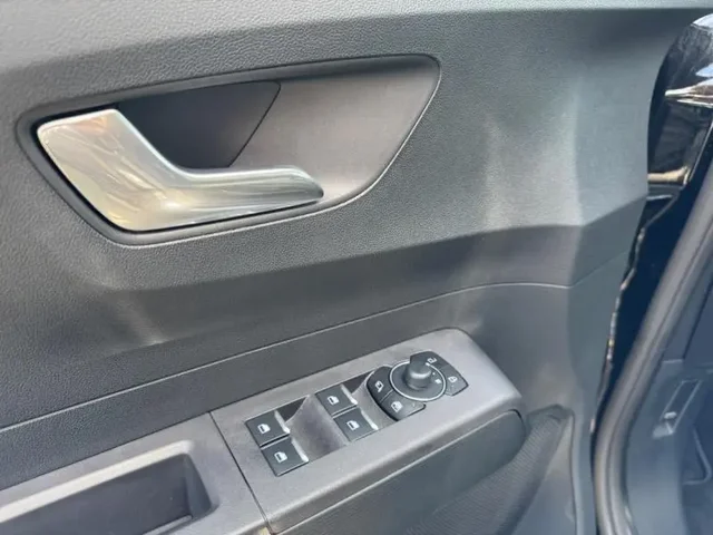 Démo FORD Tourneo Courier à  chez Elypse Autos