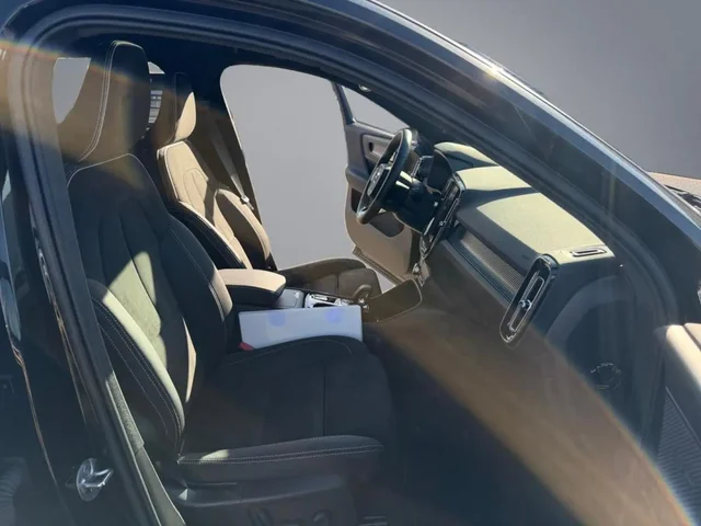 Occasion VOLVO XC40 à  chez Elypse Autos