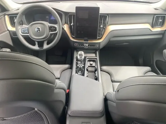 Démo VOLVO XC60 à  chez Elypse Autos