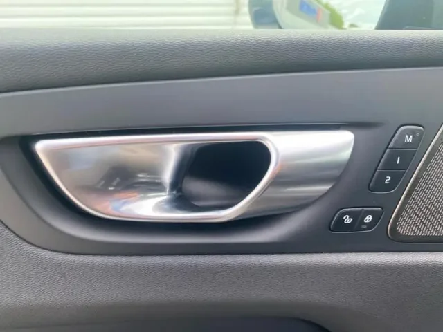 Démo VOLVO XC60 à  chez Elypse Autos