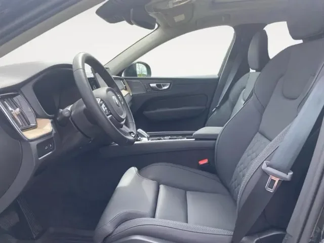 Démo VOLVO XC60 à  chez Elypse Autos