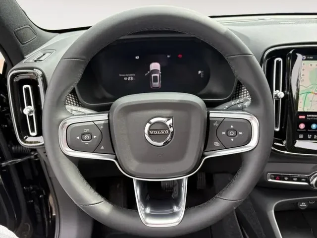 Démo VOLVO EX40 à  chez Elypse Autos