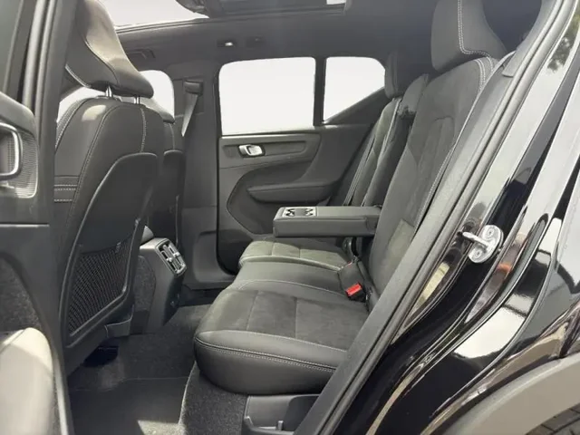 Démo VOLVO EX40 à  chez Elypse Autos