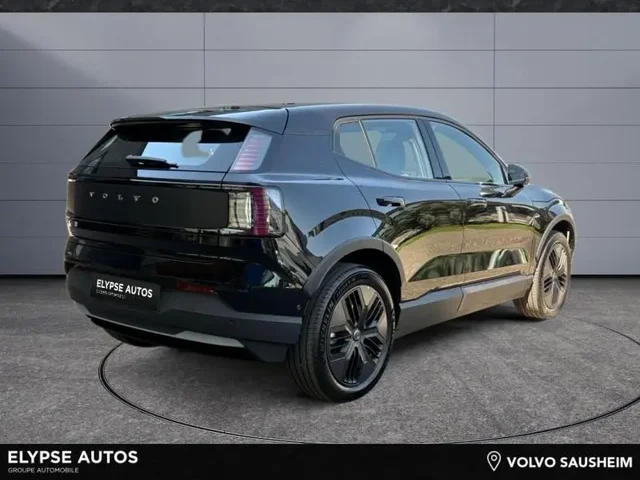 Démo VOLVO EX30 Cross Country à  chez Elypse Autos